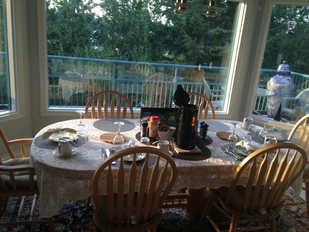 Eagle'S Nest B&B Lake Country エクステリア 写真