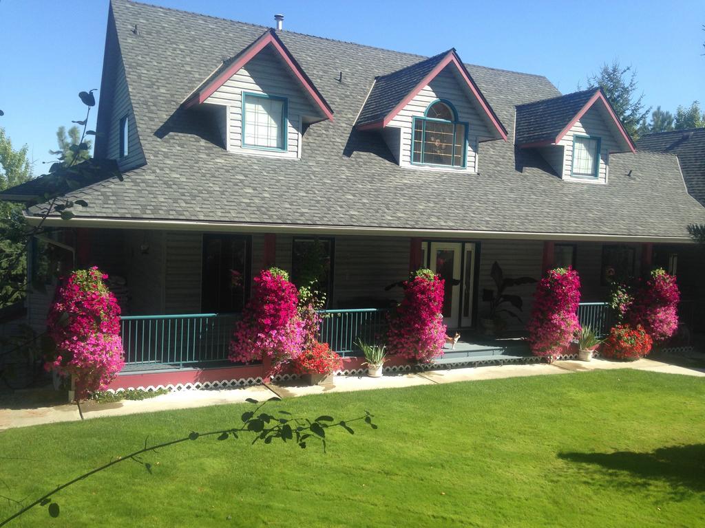 Eagle'S Nest B&B Lake Country エクステリア 写真